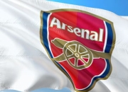 九游娱乐官方网站-阿森纳战平拜仁，姆巴佩扑点救主意甲大戏：球场内外，尽显足球风云