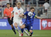 九游体育官方入口-包含克罗地亚艰难战平克罗地亚，欧预赛小组赛不利的词条