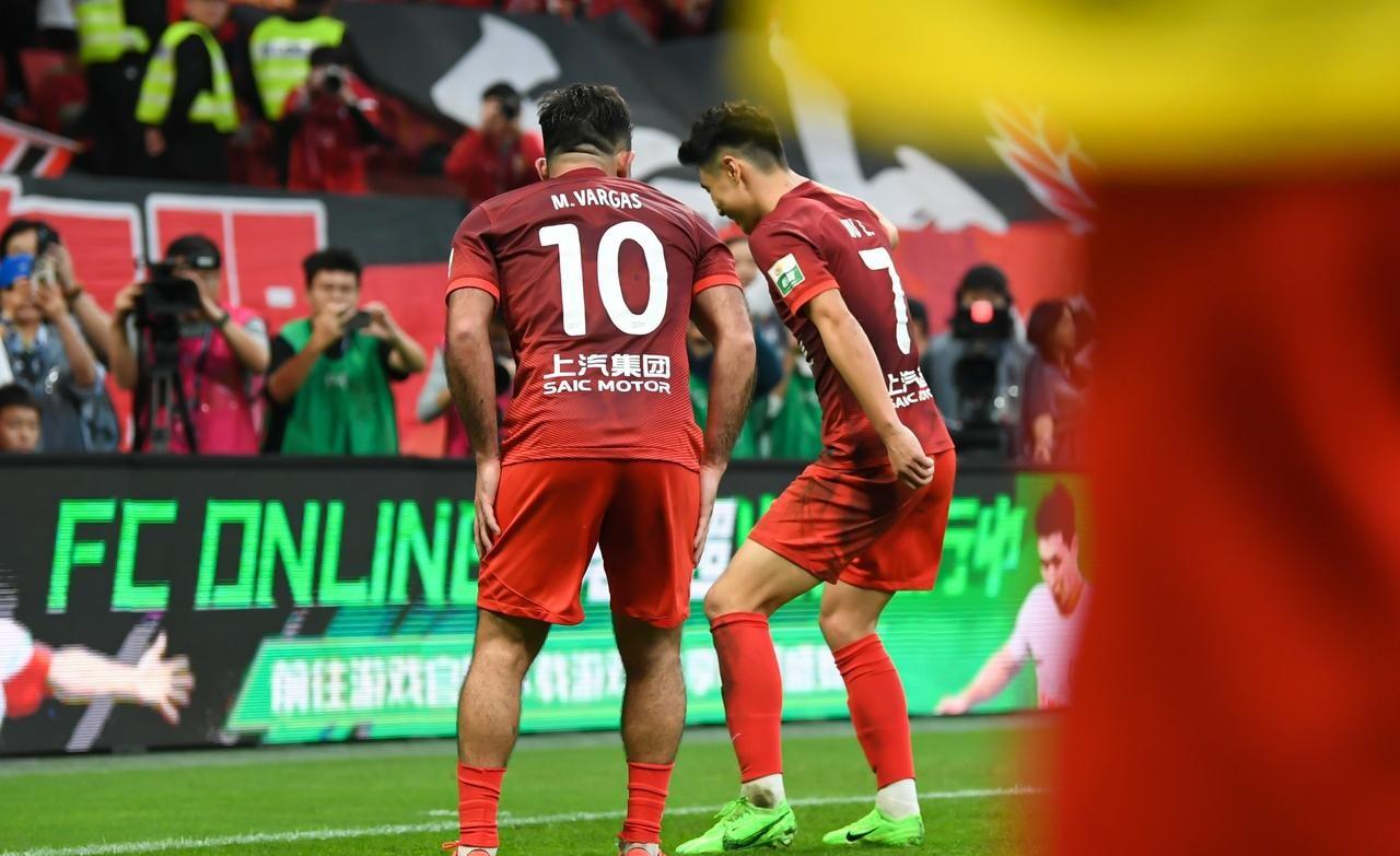 利物浦客场苦战,欧冠强悬念待解的简单介绍 利物浦客场苦战,欧冠强悬念待解的简单介绍