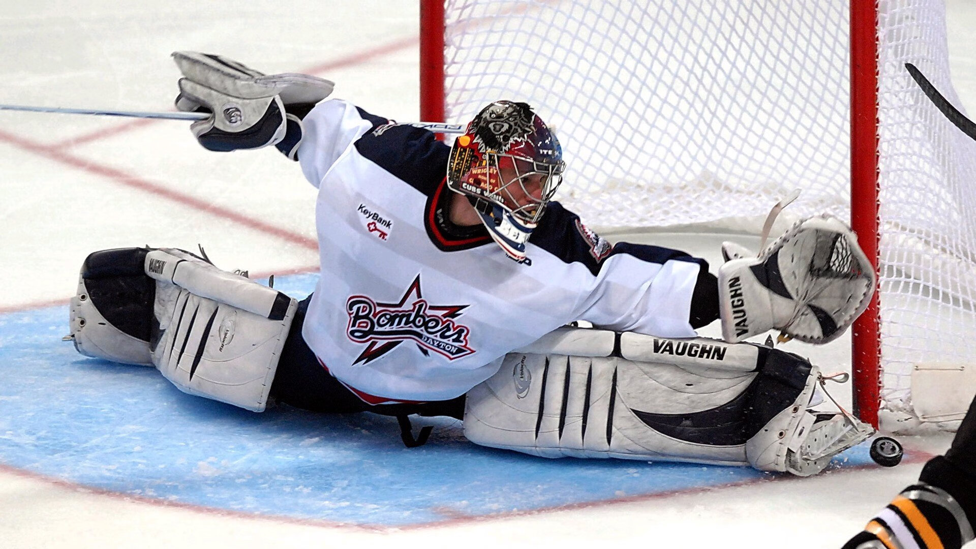 猛龙强势晋级广厦队,杜兰特关键进球定乾坤