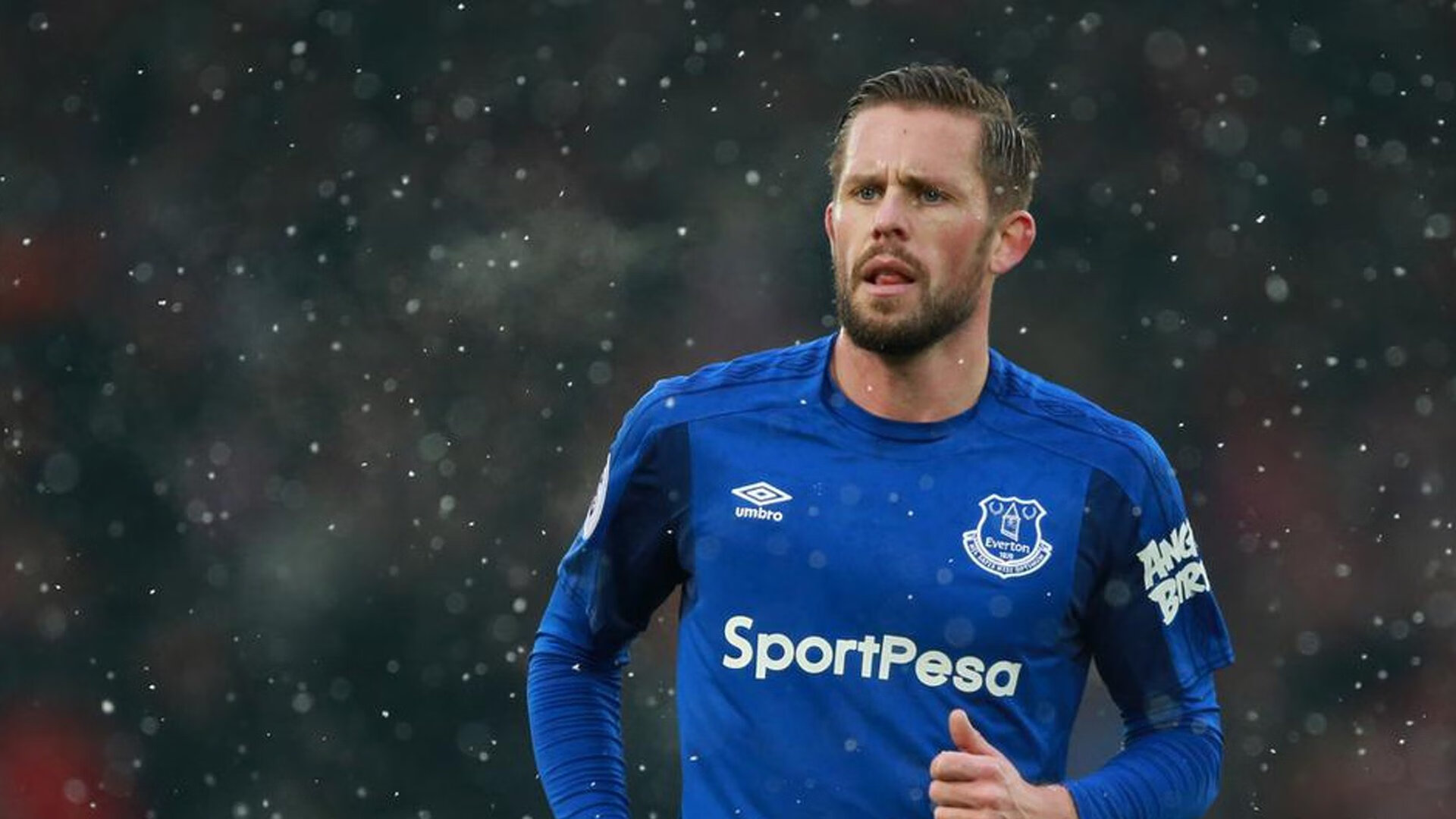 德罗赞末节狂飙19分撕裂防线，凯尔特人团队风暴打穿步行者铁壁